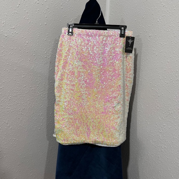 Vision for Innovation Festive Pastel Pink & White Sequins Pencil Skirt Large - Picture 1 of 3